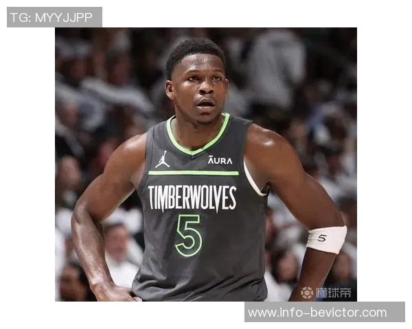 爱德华兹独砍39分难救球队无力回天27投13中罚球14中10表现抢眼 爱德华兹独砍39分难救球队无力回天27投13中罚球14中10表现抢眼